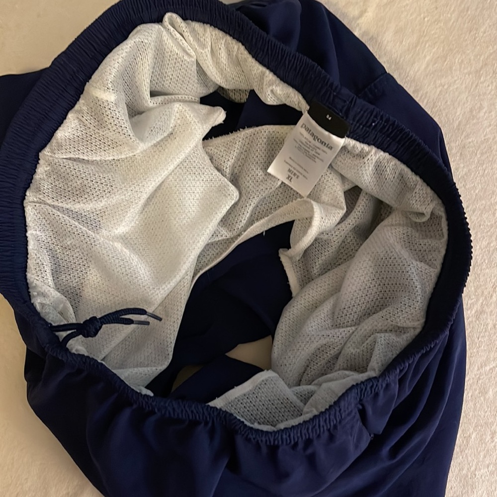 SALE 🔥🔥Patagonia Mens Swim Trunks Navy Blue Size XL - Picture 7 of 9